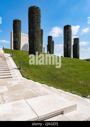 Das National Memorial Arboretum - das Arbretum ist ein britischer Ort des nationalen Gedenkens und zu Ehren der Gefallenen, zu erkennen Dienst und Opfer, und Stockfoto