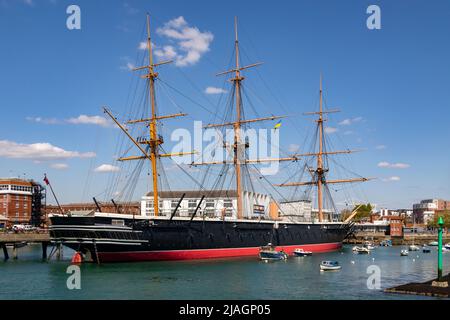 HMS Warrior ist eine 40-Kanonen-dampfbetriebene Panzerfrigate, die 1860 für die Royal Navy gebaut wurde. Sie war die erste der Warrior-Klasse Eisenklänge. Krieger und Stockfoto