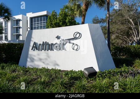 Naples, Florida, USA - 31. Dezember 2021: Arthrex unterzeichnet am Hauptsitz in Naples, Florida, USA Stockfoto