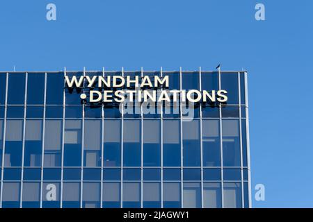 Orlando, FL, USA – 6. Januar 2022: Wyndham Destinations unterzeichnet sein Hauptquartier in Orlando, FL, USA. Stockfoto