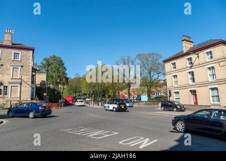 Fünf Wege Kreuzung Lincoln City Hauptdurchgangsstraße 2022 Stockfoto