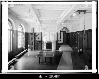 Therapiezentrum Stollhof, Klosterneuburg, Kierlinger Straße 87, Gymnasium Stockfoto