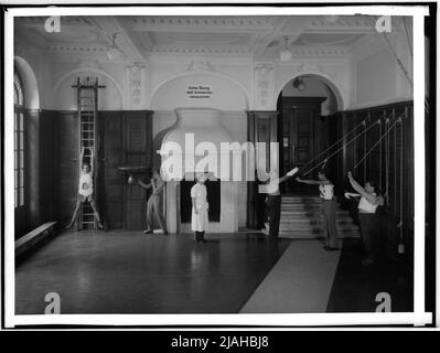 Therapiezentrum Stollhof, Klosterneuburg, Kierlinger Straße 87, Gymnasium Stockfoto