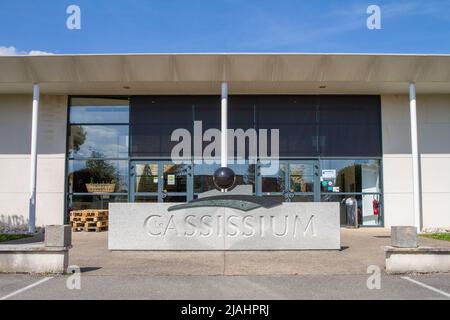 Nuits Saint Georges, Frankreich, 15. April 2022, Le Cassissium, Védrenne Destillateur produziert crèmes de Cassis, crèmes de fruits, Liköre, Eaux-de-vie, mar Stockfoto