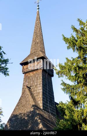 BUKAREST, RUMÄNIEN - 17. AUGUST 2021: Dimitrie Gusti National Village Museum in der Stadt Bukarest, Rumänien Stockfoto