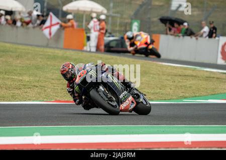 Varese, Italien. 28.. Mai 2022. 20 Fabio Quartararo Monster Energy Yamaha MotoGP MotoGP Aufwärmen am Sonntag, MotoGP von Italien - auf dem Mugello Circuit am 29. Mai 2022 in Scarperia, Italien. (Bild: © Fabio Averna/Pacific Press via ZUMA Press Wire) Stockfoto