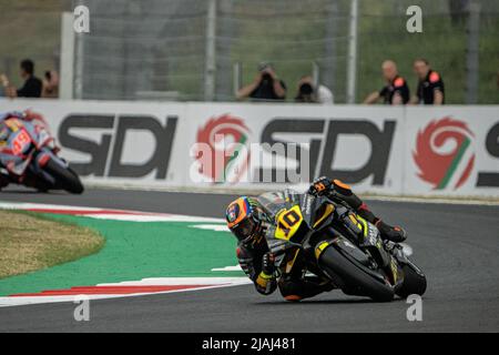 Varese, Italien. 28.. Mai 2022. 10 Luca Marini MotoGP Aufwärmen am Sonntag, MotoGP von Italien - auf dem Mugello Circuit am 29. Mai 2022 in Scarperia, Italien. (Bild: © Fabio Averna/Pacific Press via ZUMA Press Wire) Stockfoto