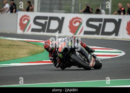 Varese, Italien. 28.. Mai 2022. 20 Fabio Quartararo Monster Energy Yamaha MotoGP MotoGP Aufwärmen am Sonntag, MotoGP von Italien - auf dem Mugello Circuit am 29. Mai 2022 in Scarperia, Italien. (Bild: © Fabio Averna/Pacific Press via ZUMA Press Wire) Stockfoto