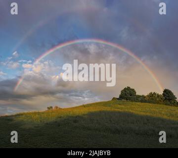 regenbogen über dem Bad Stockfoto