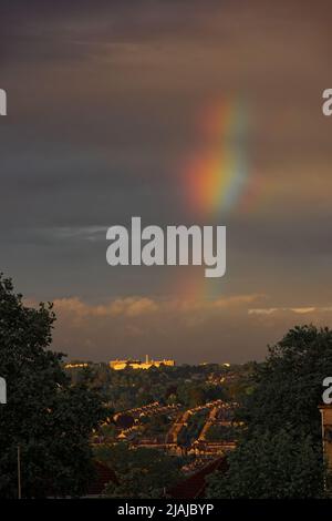 regenbogen über dem Bad Stockfoto