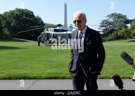 Washington, Usa. 30.. Mai 2022. US-Präsident Joe Biden kommt aus Delaware im Weißen Haus in South Lawn/White House in Washington an. Kredit: SOPA Images Limited/Alamy Live Nachrichten Stockfoto