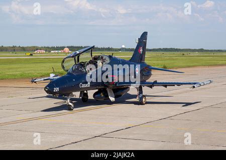 Ein Student und Instruktor taxi für einen Trainingsflug in einem Royal Canadian Air Force CT-155 Hawk. Stockfoto