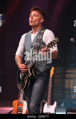 Pompano Beach FL, USA. 29.. Mai 2022. Frankie Ballard tritt am 29. Mai 2022 im Pompano Beach Amphitheater in Pompano Beach, Florida, auf. Kredit: Mpi04/Media Punch/Alamy Live Nachrichten Stockfoto