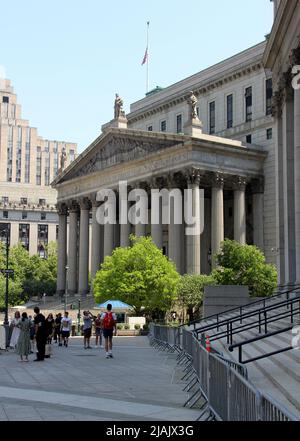 New York County Supreme Court, neoklassizistisches Gerichtsgebäude, erbaut 1919 - 1927, Ostseite des Foley Square, New York, NY, USA Stockfoto