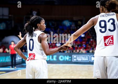 Spanien, Teneriffa, 26. September 2018: Die französischen Basketballspielerinnen Olivia Epoupa und Diandra Tchatchouang während der FIBA Frauen-Weltmeisterschaft Stockfoto