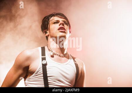 Kopenhagen, Dänemark. 30.. Mai 2022. Die englische Sängerin und Songwriterin Yungblud spielt ein Live-Konzert im VEGA in Kopenhagen. (Foto: Gonzales Photo/Alamy Live News Stockfoto