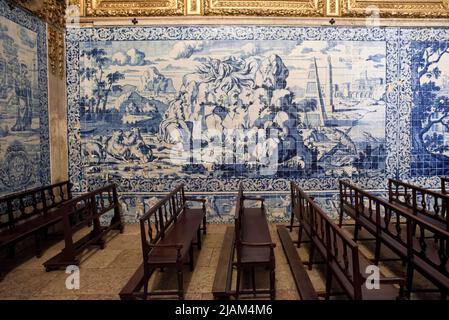 Azulejos Kachelplatten in der Madre de Deus Kirche in Lissabon Stockfoto