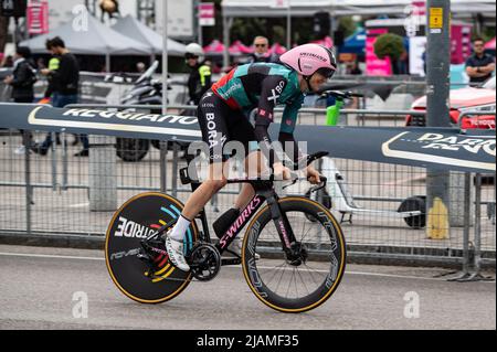 Verona, Italien. 29.. Mai 2022. Jai Hindley, das rosafarbene Trikot der letzten Etappe des Giro 2022 (Bora-Hansgrohe) während des Giro d'Italia 2022 - Etappe 21 - Verona - Verona, Giro d'Italia in Verona, Italien, Mai 29 2022 Quelle: Independent Photo Agency/Alamy Live News Stockfoto