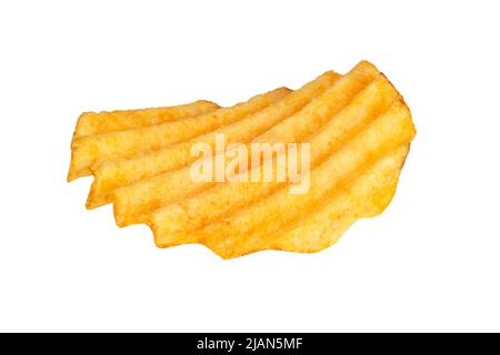 Wellige Chips Kartoffel isoliert auf dem weißen Hintergrund Stockfoto