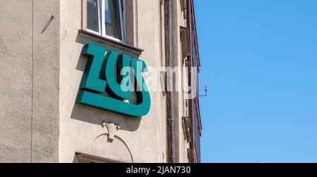 Polish ZUS, Zakład Ubezpieczeń Społecznych - Sozialversicherung Institution Gebäude Fassade, Versicherungsleistungen, lokales Büro, Gebäude außen, Krakau Stockfoto