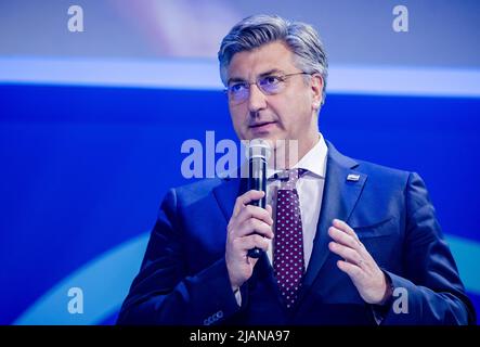 2022-05-31 18:34:37 ROTTERDAM - Andrej Plenkovic (Premierminister Kroatien, HDZ) am ersten Tag des EVP-Kongresses in Ahoy Rotterdam. Der EVP-Kongress wird von der Europäischen Volkspartei (EVP), der politischen Familie der Christdemokraten in Europa, organisiert. ANP SEM VAN DER WAL niederlande Out - belgien Out Stockfoto