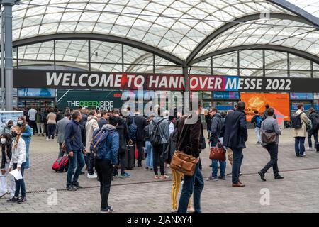 Erster Tag auf der Hannover Messe 2022, Industriemesse, nach 2 Jahren Corona Break, Niedersachsen, Deutschland Stockfoto