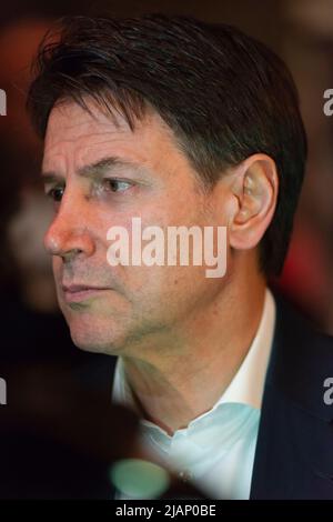 30/05/2022- Italien, Lombardei, Crema, Giuseppe Conte von Movimento Cinque Stelle, zur Unterstützung des Bürgermeisterkandidaten Stockfoto