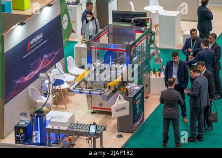 Erster Tag auf der Hannover Messe 2022, Industriemesse, nach 2 Jahren Corona-Pause, Messehalle, Niedersachsen, Deutschland Stockfoto