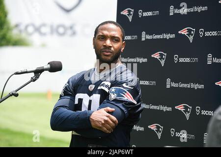 Gillette Stadium. 31.. Mai 2022. MA, USA; Sicherheit der New England Patriots Adrian Phillips (21) spricht bei der OTA des Teams im Gillette Stadium mit den Medien. Eric Canha/CSM/Alamy Live News Stockfoto