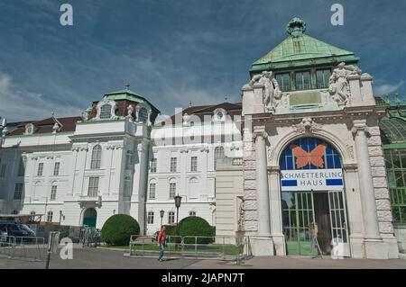 Eingang zum Schmetterlingshaus Schmetterling Haus im Wiener Burggarten. Stockfoto