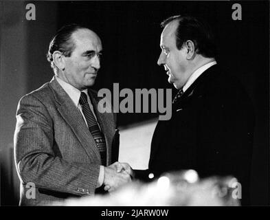 Im Bild sind die ehemaligen FDP-Politiker Hans-Dietrich Genscher und Uwe Ronneburger. Stockfoto