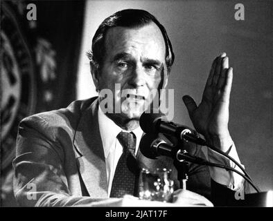 George H. W. Bush, US-Präsident von 1989 bis 1993 und ehemaliger CIA-Direktor. Stockfoto