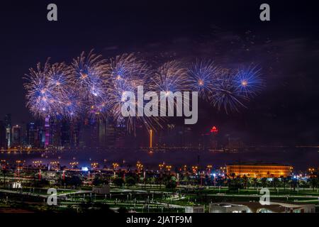 Feuerwerk an corniche in der eid Night 2021 Stockfoto