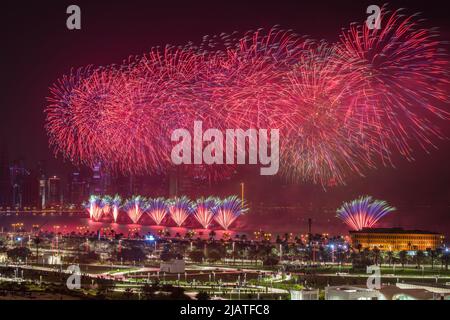 Feuerwerk an corniche in der eid Night 2021 Stockfoto