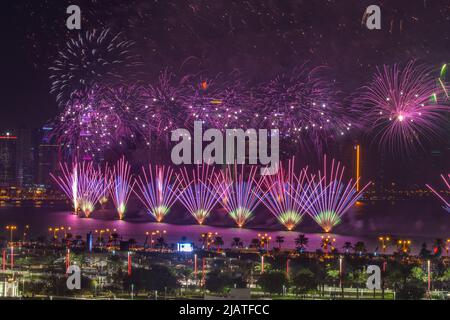 Feuerwerk an corniche in der eid Night 2021 Stockfoto