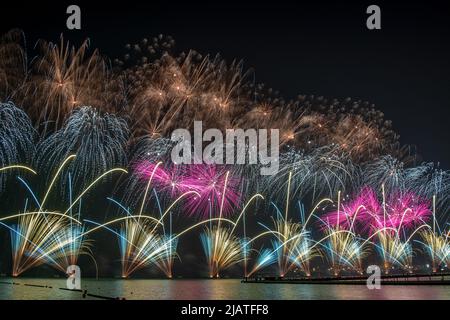 Feuerwerk an corniche in der eid Night 2021 Stockfoto