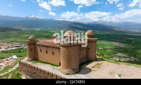 Luftaufnahme der schönen Burg Calahorra in der Provinz Granada, Spanien Stockfoto