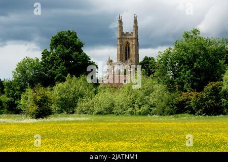 Blick in Richtung St. Peter ad Vincula Church, Hampton Lucy, Warwickshire, England, Großbritannien Stockfoto