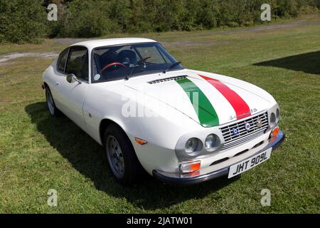 Dreiviertel-Vorderansicht eines White, 1972, Lancia Fulvia 1,3 Sports Zagato, ausgestellt auf der Deal Classic Car Show 2022 Stockfoto