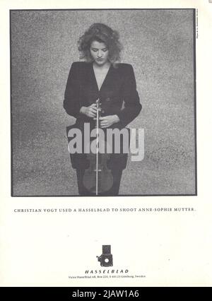 Hasselblad Kameras Vintage Papier Werbung Hasselblad Magazin Anzeige 1970s 1980s Stockfoto