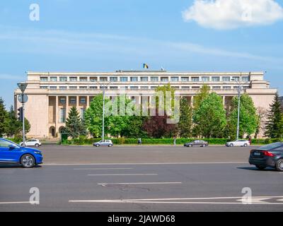 Bukarest, Rumänien - 04.24.2022: Der Victoria-Palast auf dem Siegesplatz ist der Hauptsitz der rumänischen Regierung Stockfoto