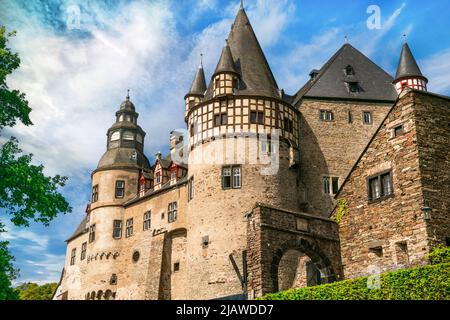 Burresheim Castle ist eine mittelalterliche Burg nordwestlich von Mayen, Rheinland-Pfalz, Deutschland Reisen und Wahrzeichen Stockfoto