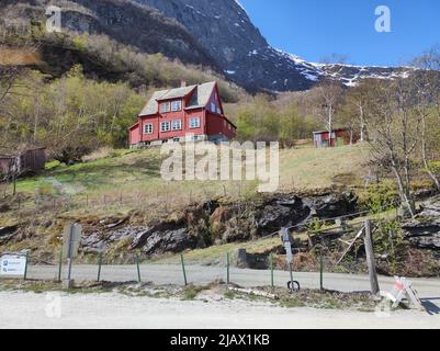 Flam, Norwegen - 30. April 2022: Flam-Landschaft Stockfoto