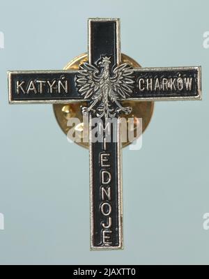 Patriotisches Abzeichen von Katyn Kharków Miednoje unbekanntes Etikett Stockfoto