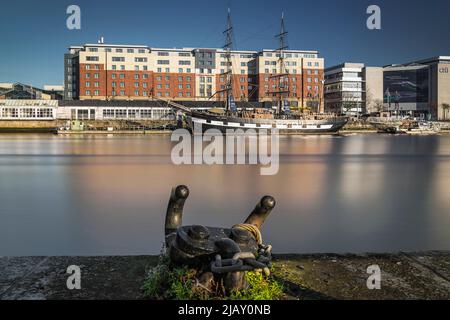 „Jeanie Johnston“, ein Nachbau, ein Seeschiff, das auf dem Ankerplatz in ein Museum für Hungergeschichte umgewandelt wurde. River Liffey, Dublin, Irland. Stockfoto