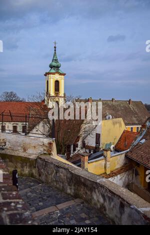 Straßen von Szentendre, einer Stadt am Fluss in der Provinz Pest, Ungarn, Stockfoto