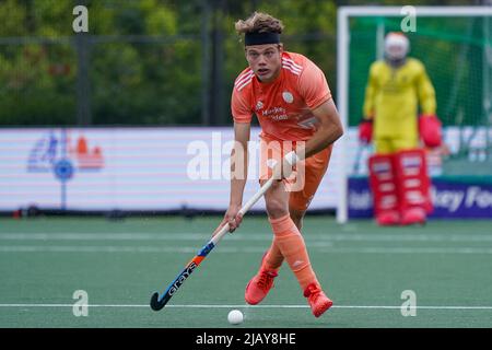 MALDEN, NIEDERLANDE - 1. JUNI: Derck de Vilder aus den Niederlanden während des FIH Pro League-Spiels zwischen den Niederlanden und Argentinien im Sportkomplex De Kluis am 1. Juni 2022 in Malden, Niederlande (Foto: Jeroen Meuwsen/Orange PicBilder) Stockfoto