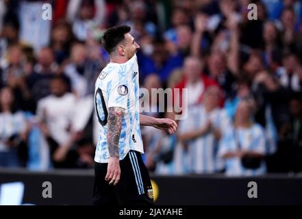 Der Argentinier Lionel Messi reagiert während des Finalissima 2022-Spiels im Londoner Wembley-Stadion. Bilddatum: Mittwoch, 1. Juni 2022. Stockfoto