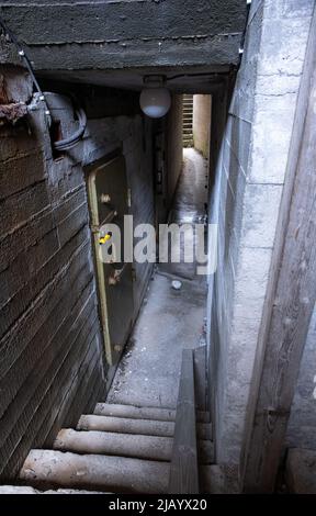 Fredrikstad, Norwegen - 20. Mai 2022: Torgauten Fort ist ein ehemaliges deutsches Fort. Das Fort sollte Glommas westlichen Eingang zu Fredrikstad abdecken. Sonnige Sprotte Stockfoto