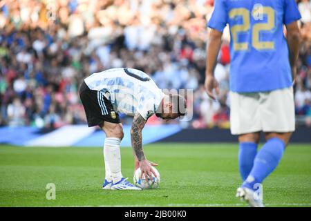 WEMBLEY, ENGLAND - 1. JUNI: Messi aus Argentinien während des Finalissima-Spiels zwischen Italien und Argentinien im Wembley-Stadion am 1. Juni 2022 in Wembley, England. (Foto von Sara Aribó/PxImages) Credit: Px Images/Alamy Live News Stockfoto